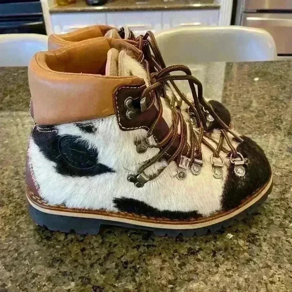 Michel Jordi Cowhide 38 Vibram Ethno Boot, Excellent Condition